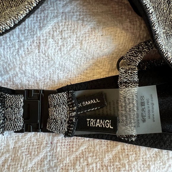 Silver triangl bikini - Picture 4 of 5